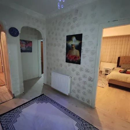 Apartment Central Location, 10 Minutes From Istanbul Airport